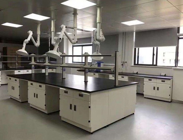 Piano di lavoro in cartone resistente agli agenti chimici