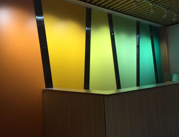 Piano di lavoro in laminato compatto