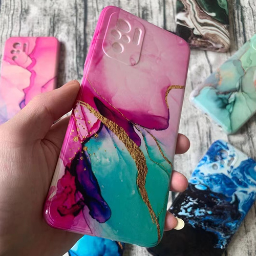 Copertina posteriore con stampa a metà UV